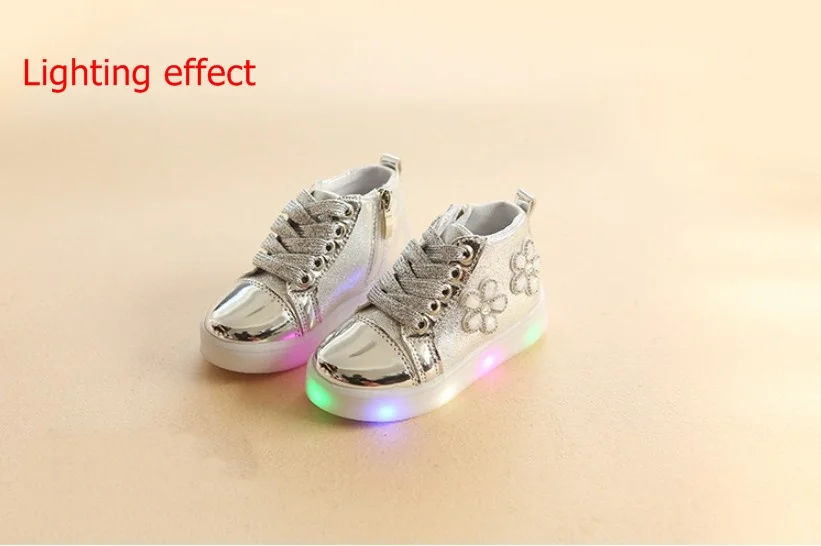 Новинка; детская обувь для малышей; модные кроссовки для детей; для девочек и мальчиков; светящаяся детская повседневная яркая светящаяся обувь; светодиодные кроссовки