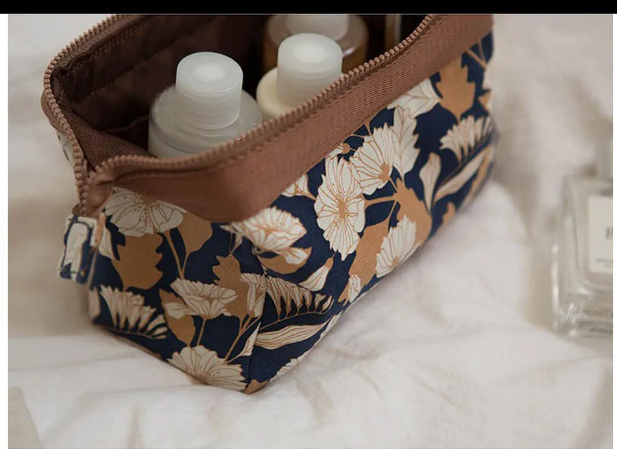 Women's Waterproof Cosmetic Bag