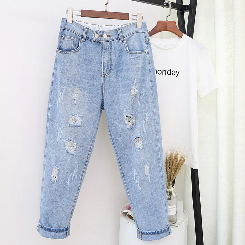 loose ripped boyfriend jeans