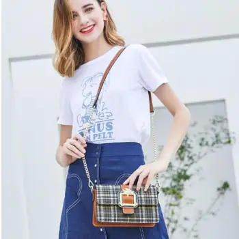 

2019 new Korean fashion Plaid square buckle small square bagAAA009