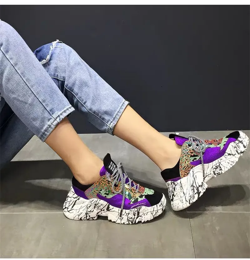 Женские кроссовки, трендовые ботинки для папы, шнурки на платформе, соответствие цвета обуви, камуфляжные спортивные кроссовки - Цвет: Фиолетовый