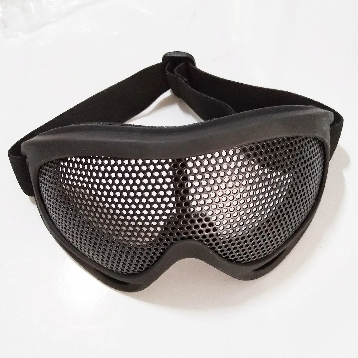 

Genuine Product Mesh Goggles Anti-Shock Eye-protection Goggles Black And White with Pattern Frame Headband
