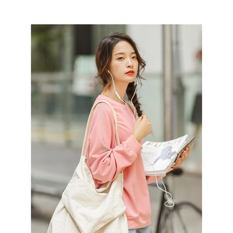  INMAN 2020 Spring New Arrival Solid O-neck Raglan Sleeve Print Loose Basic Women Short Sweat Shirt
