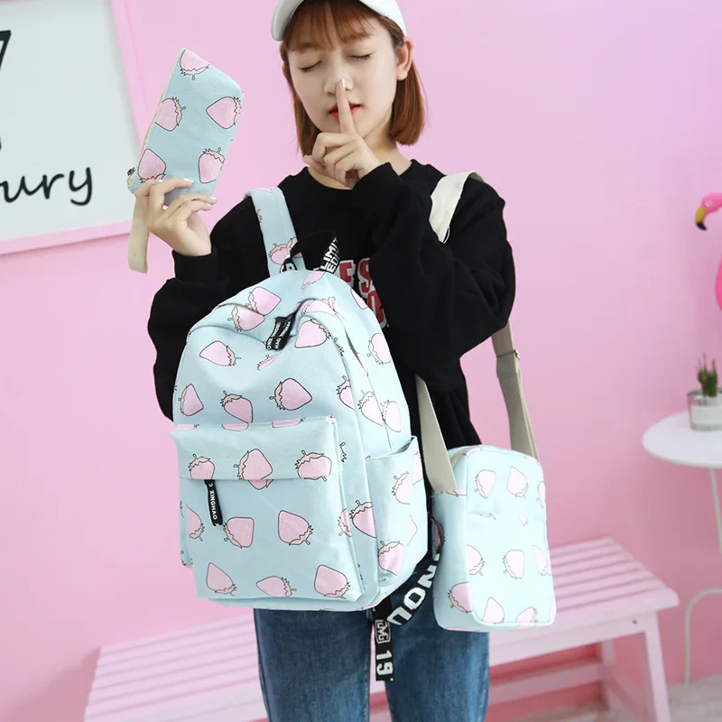 

Fashion Outdoor Women's Bag Fashion Strawberry Canvas Three-piece Set for Leisure and Multifunctional Shoulder Bag