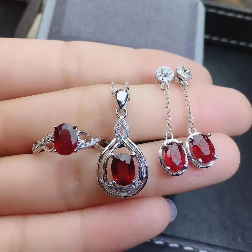 Ruby Boucles d'oreilles Profond Rouge Vif corindon Facette Coeur simple Gouttes Or 14k Sterling Ruby Boucles d'oreilles Profond Rouge Vif corindon Facette Coeur simple Gouttes Or 14k Sterling