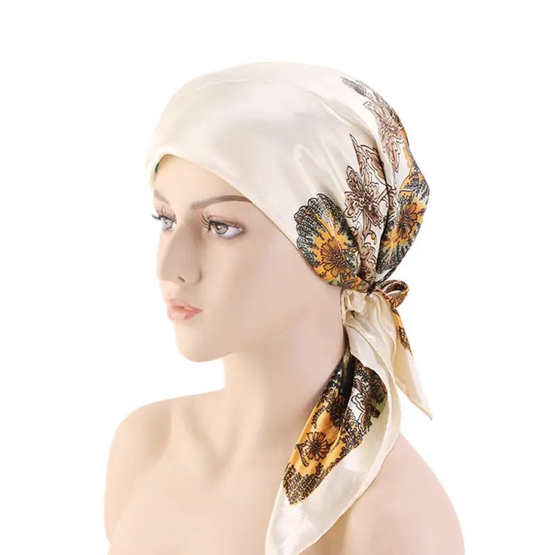 Мусульманский женский квадратный атласный шелковый шарф, шарфы с цветочным принтом, тюрбан, шапка, дамские банданы, шаль для головы, модная накидка 90*90 см - Цвет: Beige