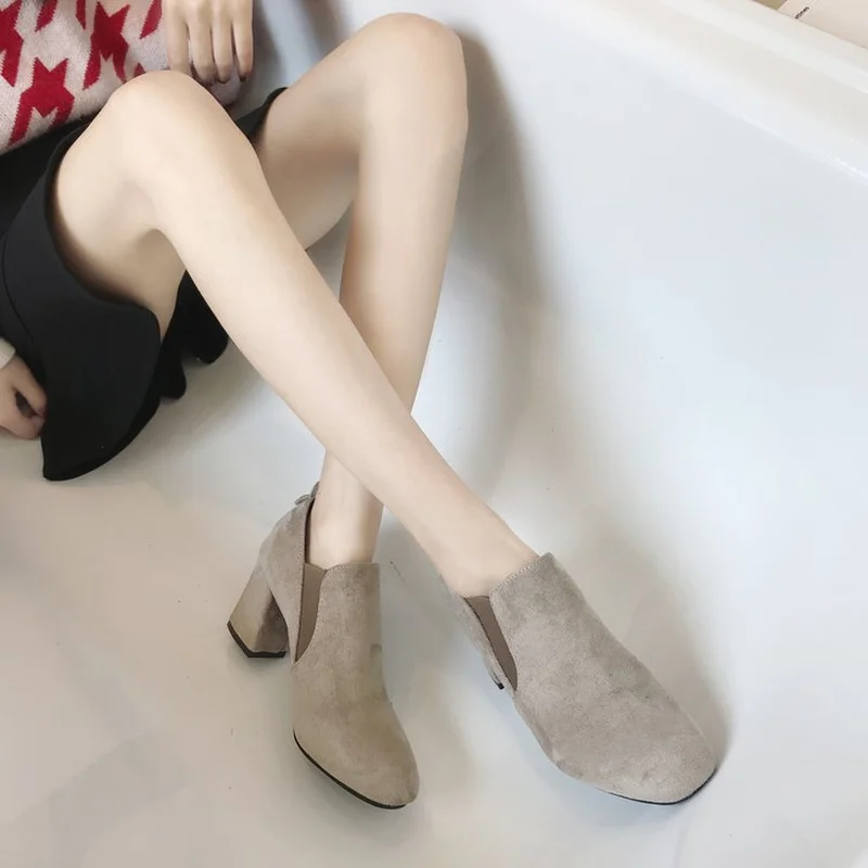 Новые женские ботинки Сезон осень зима Ботинки Martin Модные Замшевые полусапожки