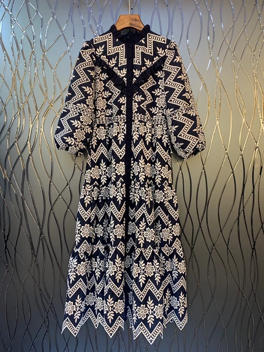 

New Women's Circular Neck Wave Embroidery Patterns in Early Autumn of 2019 Decorative Long Sleeve Dress 831