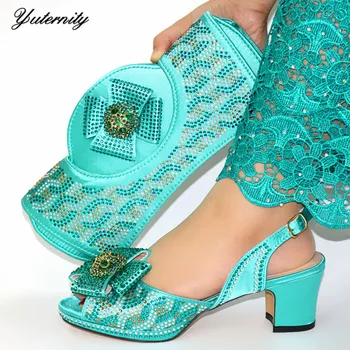 

Summer New Nigeria Elegant Shoes And Bag Set For Wedding Dress High Quality Square Middle Heels Shoes And Matching Bag Set