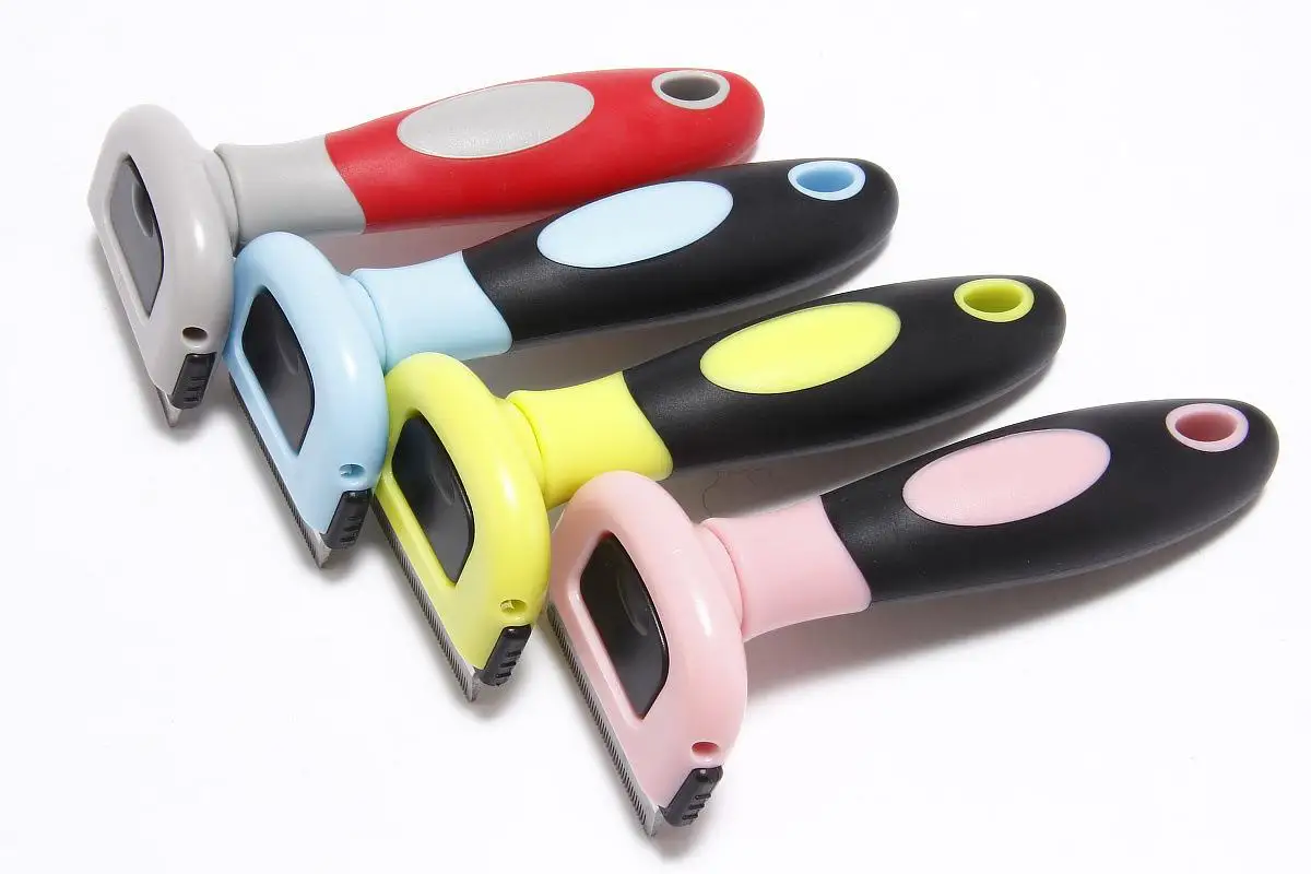 Pet hair removal comb (58). jpg