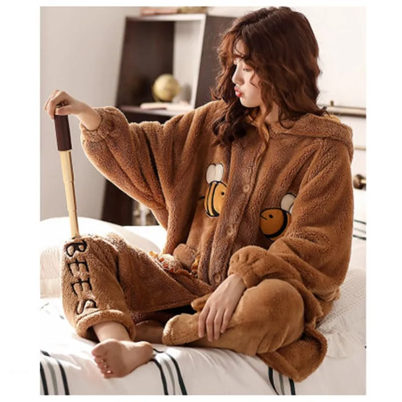 Coral velvet pajamas women's autumn and winter thickened warm lovely hooded suit long flannel home clothes can be worn outside