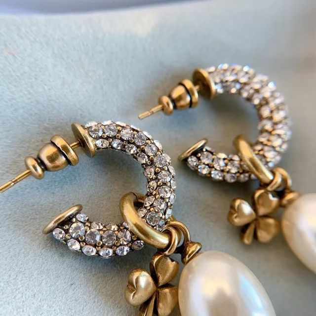 Factory Direct Sales New Styles Pearls Earrings INS Same Design Elegant for Women 2021 Luxury Jewelry 5