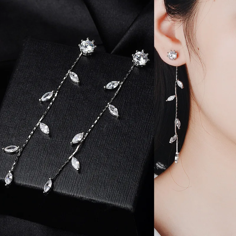 

Ms. S925 Pure Silver Needle Earrings Wholesale of Silver Jewelry with Drilled Earrings and Earrings