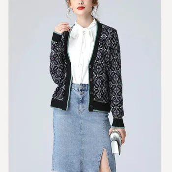 

Women Sweater 2019 Autumn and Winter Bright Silk Contrast Color Piping V-neck Jacquard Knit Cardigan Coat