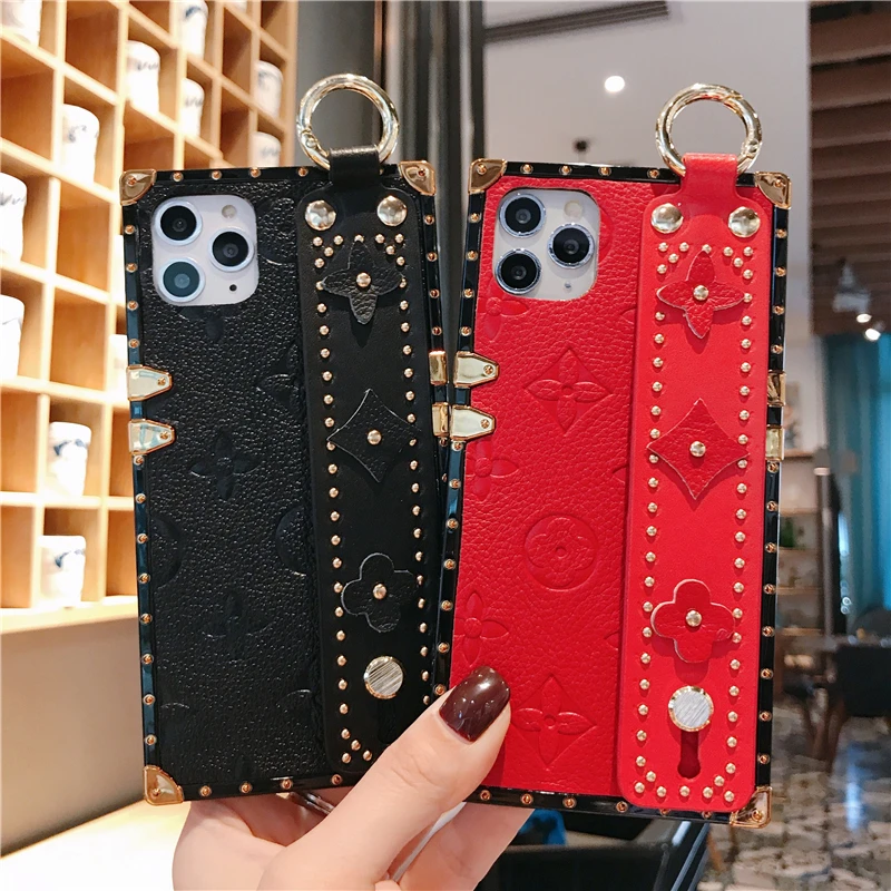 

Genuine Leather Wrist Strap Hand Band Phone Case For iPhone 11 pro XS Max X XR 8 7 6 Plus Luxury Rivet Square Back Cover Coque