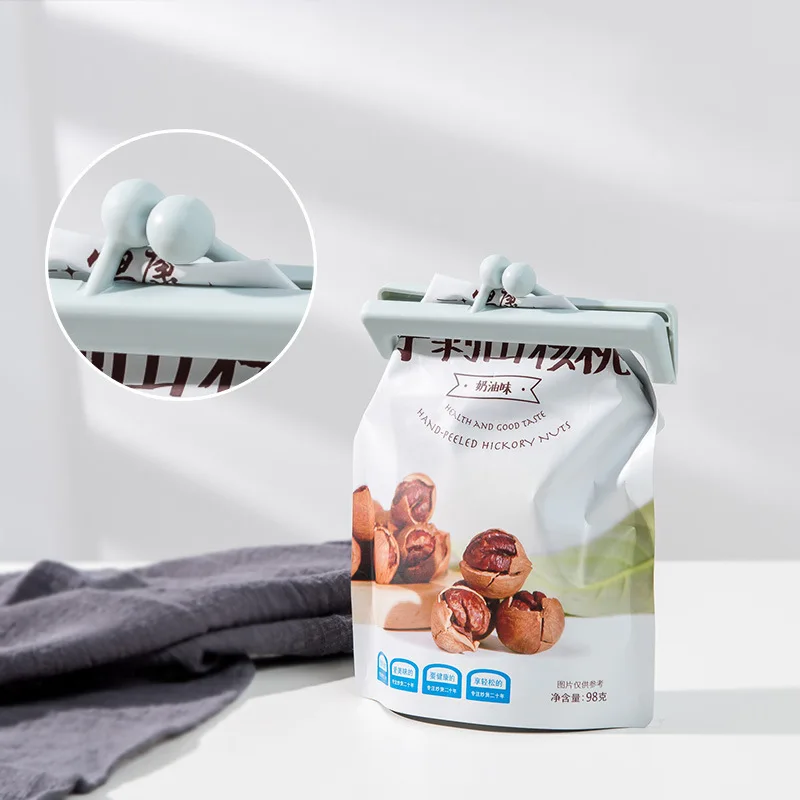 

2pcs Stud Plain Food Bag Sealing Clip Set Freshness Clip Plastic Bags Snack Bag Sealing Clip 2 PCs