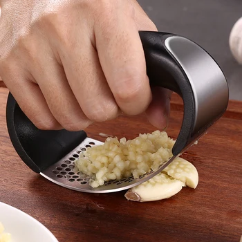 

kunzhan Manual Garlic Press Stainless Steel Garlic Mini Chopper Tools Fruit Vegetable Tools Kitchen Gadgets