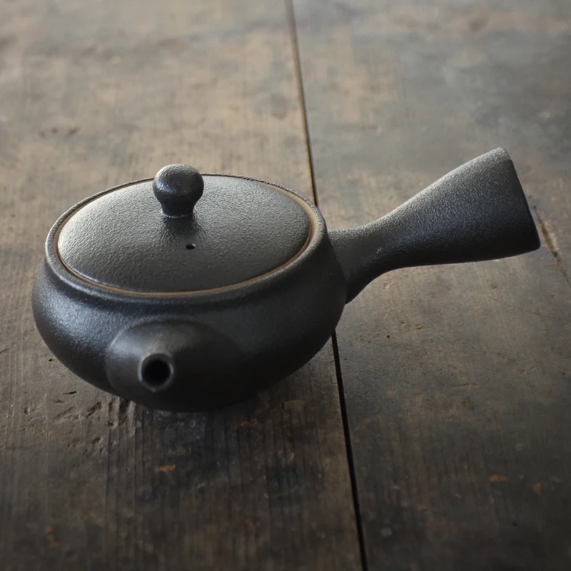 LUWU японские керамические китайские чайники kyusu кунг-фу чайные горшки посуда для напитков 200 мл - Цвет: Черный