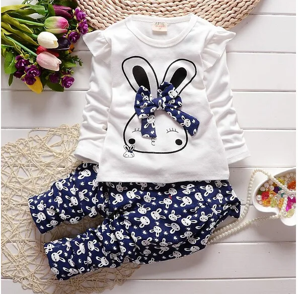 Детские Рождественские костюмы осенний комплект одежды для маленьких девочек, футболка с бантом и рисунком кролика Топы+ штаны, комплект из 2 предметов детская одежда для малышей