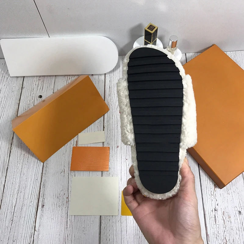 Luxury brand designer 2021 autumn and winter new cotton shoes high quality customized famous brand women's wool shoes indoor