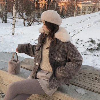 

Mishow 2019 Women New winter clothing thicken woolen jacket female Korean version of the short loose Plaid woolen coat MX18D9536