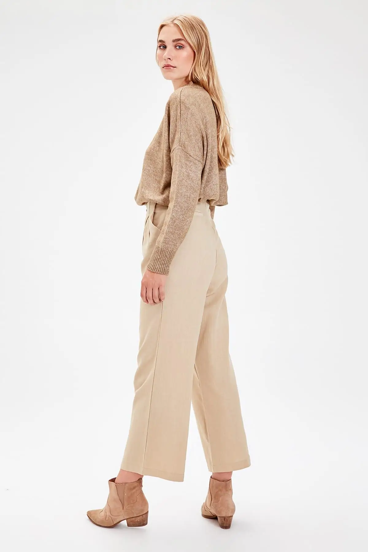 Trendyol бежевые базовые брюки TWOAW20PL0114