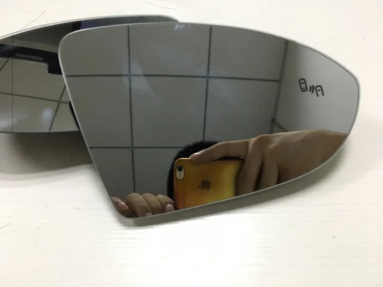 For VW Golf 7 7.5 GTI R Lane Change Assist System Rearview Mirror Glass Lens