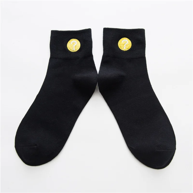 Women Socks Autumn Winter New Cotton Embroidery Cartoon Black White Tube Ladies College Wind Personality Casual Sports Sock - Color: Question Mark