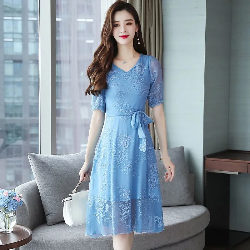 

Fashion Nice Summer Plus Size Women Elegant Embroidery Floral Mid Dress Boho V-Neck A-Line Dresses Short Sleeve Chiffon Dress