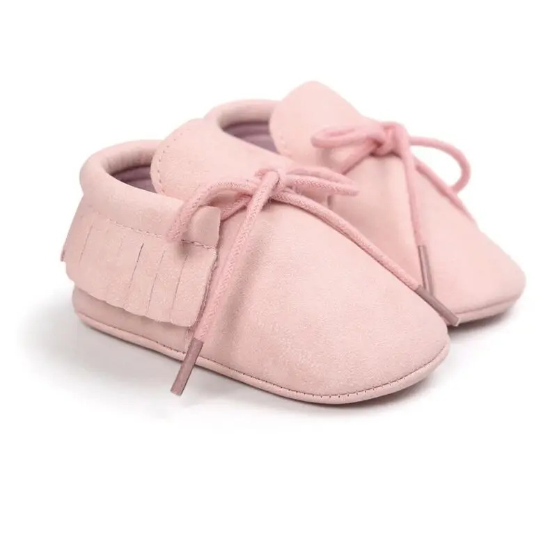Повседневная обувь для малышей; модные мокасины из искусственной кожи с кисточками для новорожденных; однотонная обувь для маленьких мальчиков и девочек с мягкой подошвой кожаные кроссовки