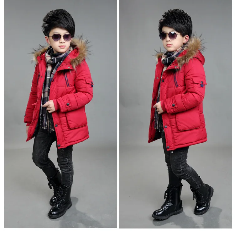 Детская одежда для мальчиков; коллекция года; Сезон Зима; Модная хлопковая стеганая куртка с меховым воротником и капюшоном; одежда на подкладке из хлопка для больших мальчиков; одежда средней длины