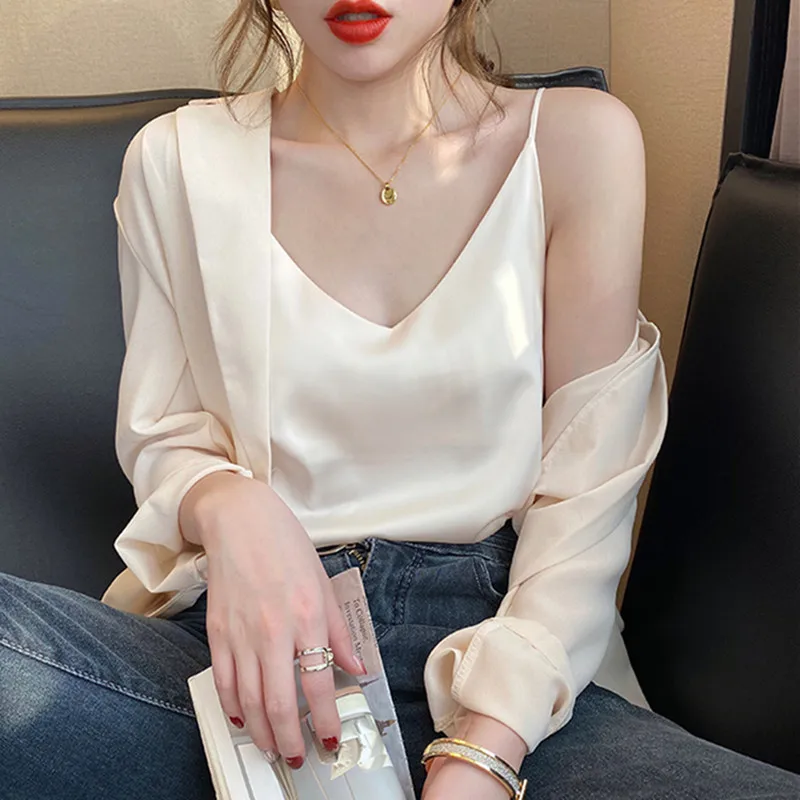 Korean Silk Women Tops Camis Woman Satin Tank Top Plus Size Lady V Neck Camis Women Sleeveless White Tops Sexy Halter Top XXXL