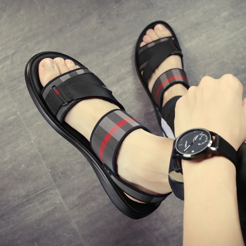 2021 New Men Trending Summer Outdoor Leisure NonSlip Beach Luxury Sandals Fashion Brand Shoes Slippers Home Indoor Slides Bath 2021 New Men Trending Summer Outdoor Leisure NonSlip Beach Luxury Sandals Fashion Brand Shoes Slippers Home Indoor Slides Bath