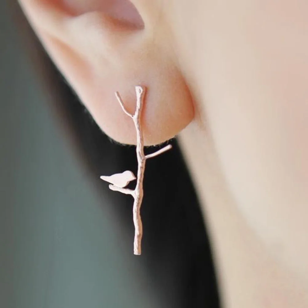 hot sale fashion unique designed gold color metal tree branches lovely bird ear stud earrings for women brincos