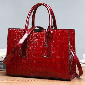 

European American New Women Alligator Shoulder Bag Embossed Large Capacity Wild Messenger Bag Handbag Baitao Oblique Bag Lady