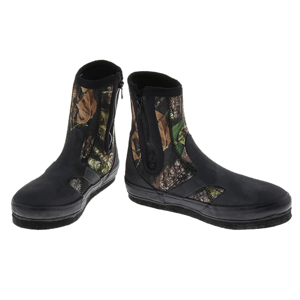 Non-slip Fishing Boots Shoes with Nails Spikes Waterproof Waders Outdoor River Tracing Diving Snorkeling Boots Shoes Camo