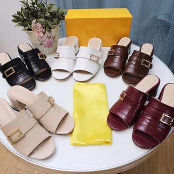 

2020 New Fashion Designer Genuine Leather Slippers Shoes Square Heels Metal Decoration Women Slippers Luxury Brand Slip-on Shoes