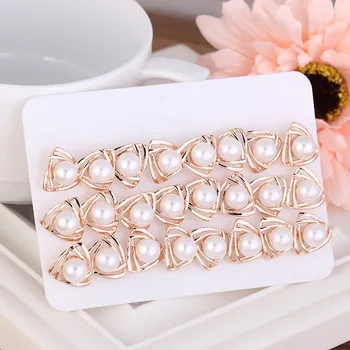 

2020 Brinco E8813 Han Edition Sold More Than One Card Color Mixing Pearl Earring Allergy Electroplating Accessories Wholesale