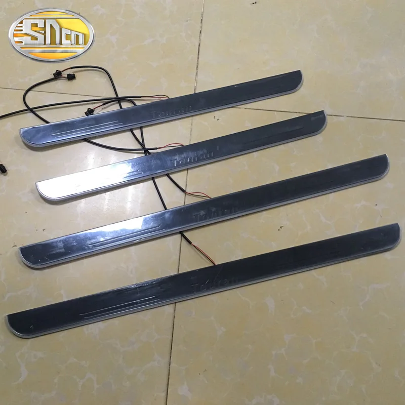 4Pcs For Volkswagen Touran 2010-2019 Trim Pedal Car Exterior Parts LED Door Sill Scuff Plate Pathway Dynamic Streamer light