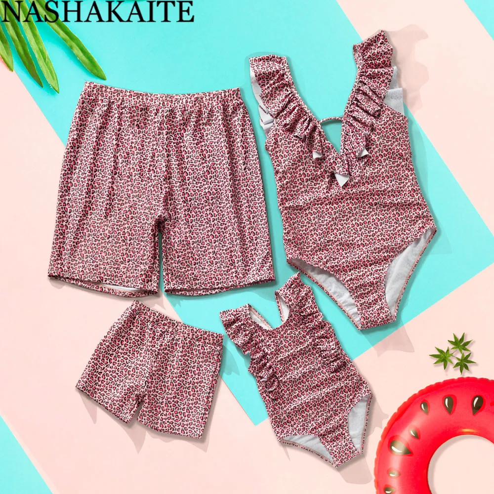 Семейный купальник NASHAKAITE розовый Леопардовый пикантный для мамы и дочки летний