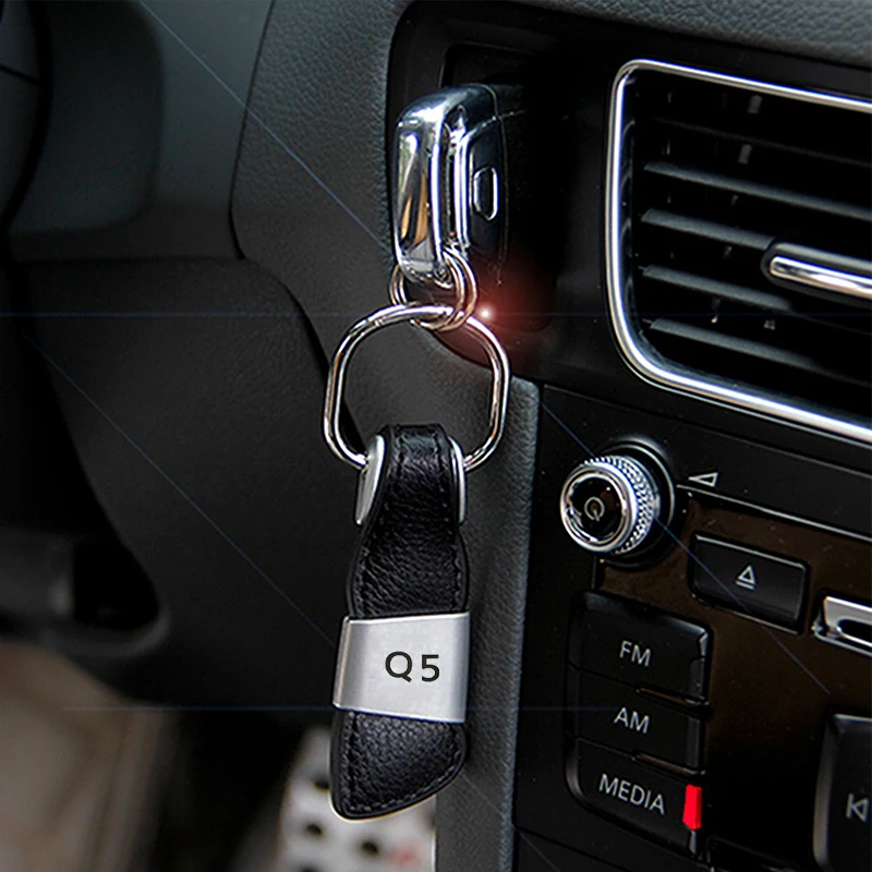 Car Emblem Metal Keychain for AUDI A3 A4 A5 A6 Q3 Q5 logo keychain personalized gift car accessories key ring Pendant