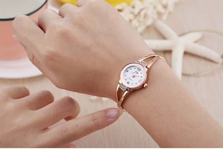 4204776689_1575231694