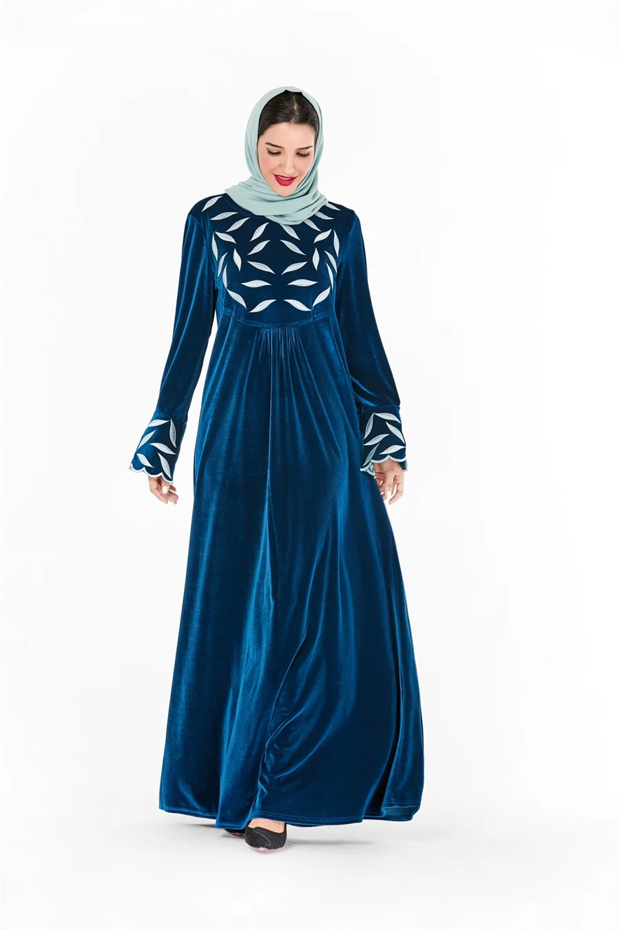 Siskakia вельветовое длинное платье размера плюс с вышивкой в виде листьев, платья макси, элегантные с круглым вырезом и расклешенным длинным рукавом, драпированные зимние платья