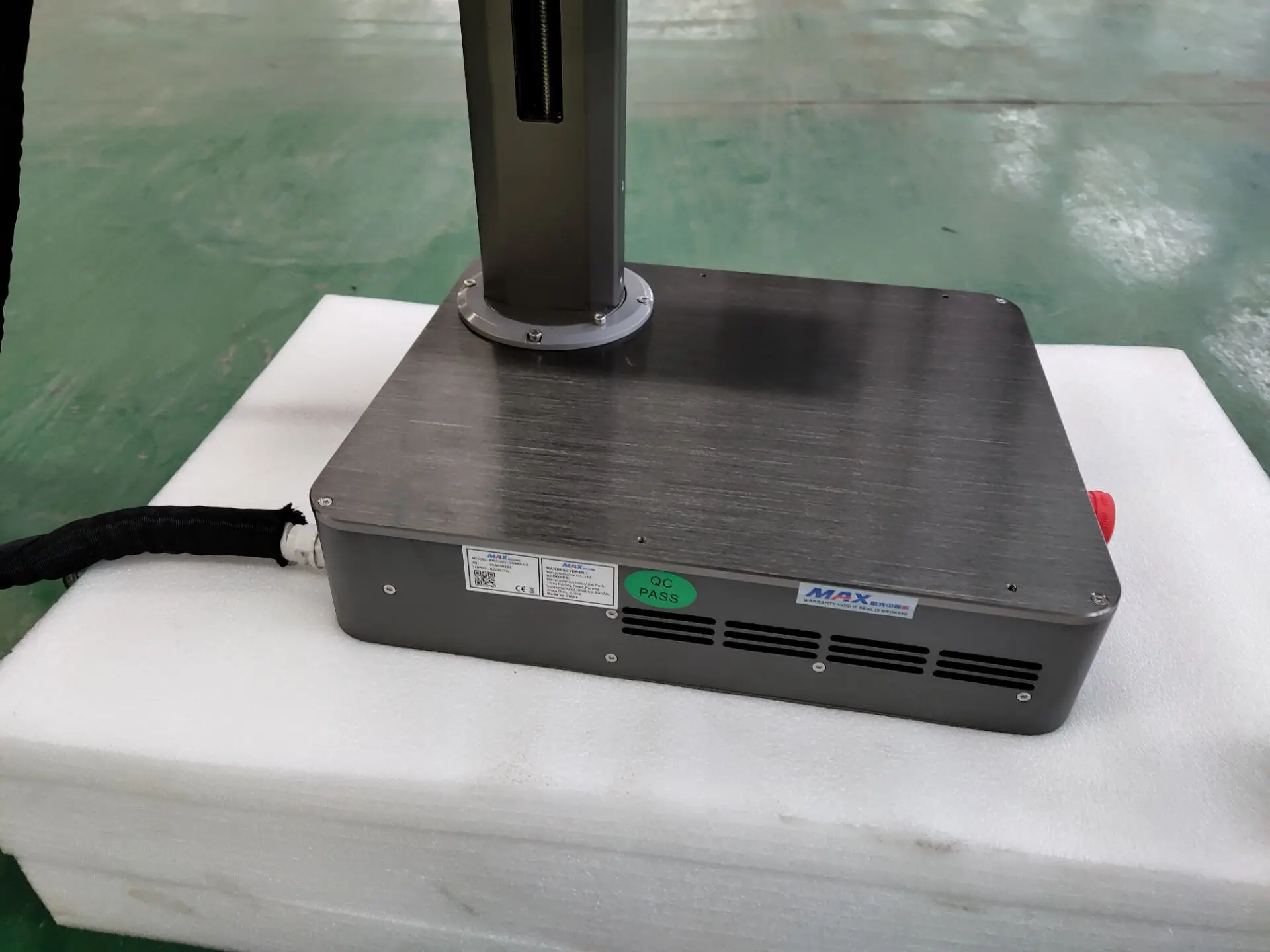 Eyes protection fiber laser marking machine