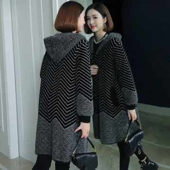

2019 autumn and winter new style windbreaker jacket coat hooded thick women's long section of imitation water velvet