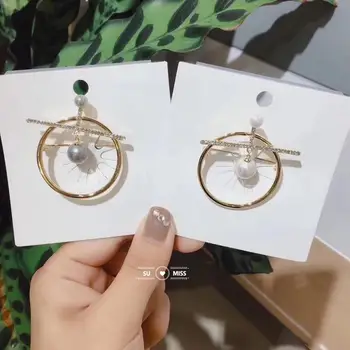 

Free Shipping Pearl Geometry Women Girls Scarf Clips Pins Round Design Corsage Dress clothes Buckles Wedding Brooches Jewelry