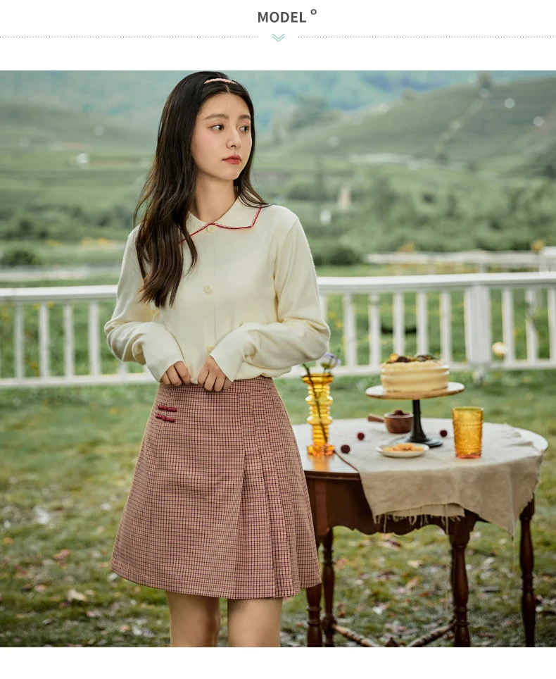 INMAN 2020 Autumn New Arrival Retro Style Vintage Check Button Asymmetrical Pleated Skirt