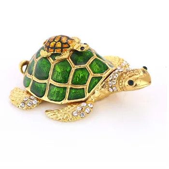 

YILUNXI Metal crafts home decoration Southeast Asian style enamel painted diamond mother and child turtle decoration