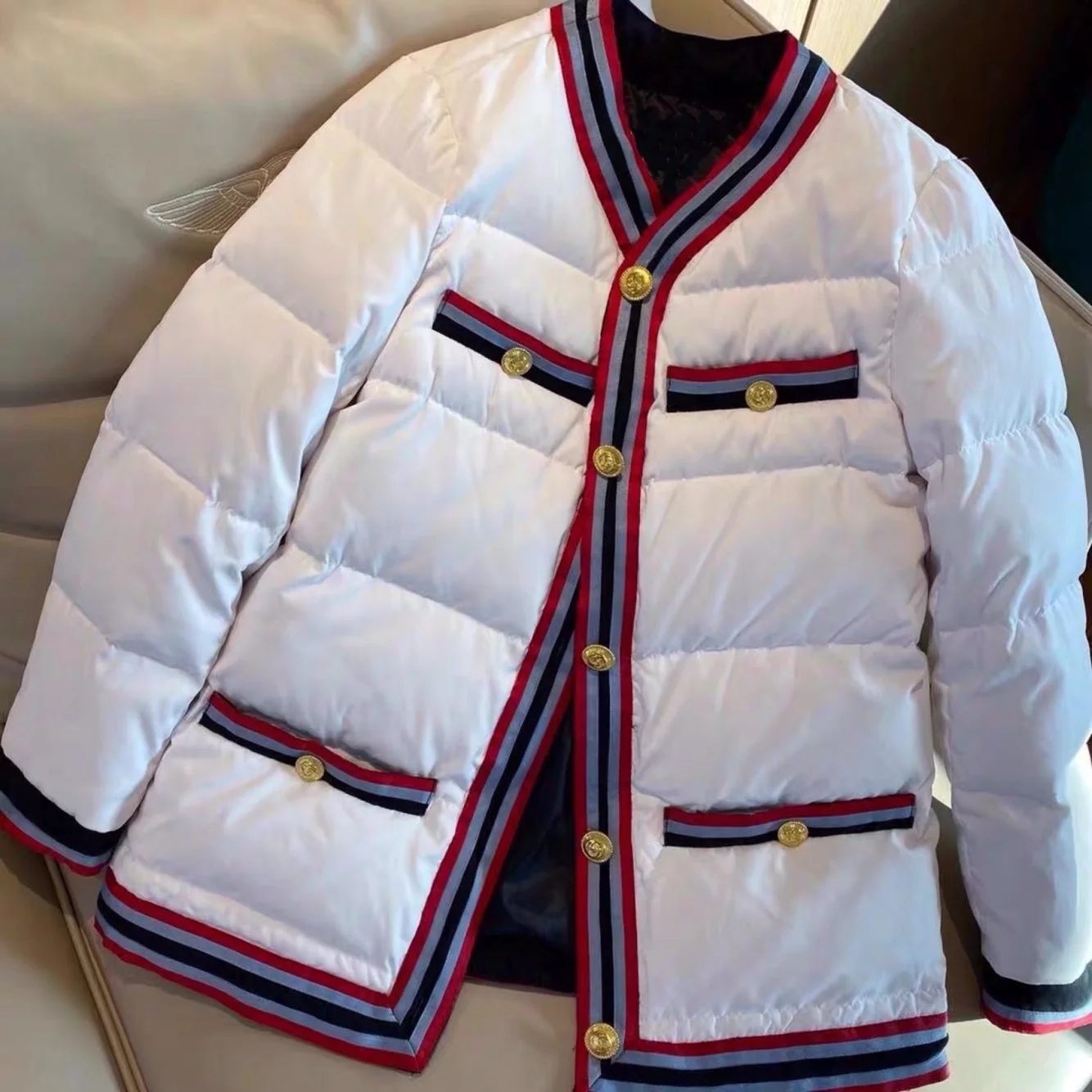 

Simple White All-Match Collarless Women's Winter Loose Bread Jacket Contrast Color Casual Fashion Thick Cotton-padded jacket