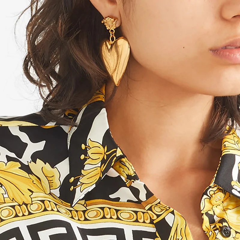 

Stud Earrings Gold Plating Paris Fashion Week Runway Designer V Brand Original Collection European Girls Party Earrings Stud